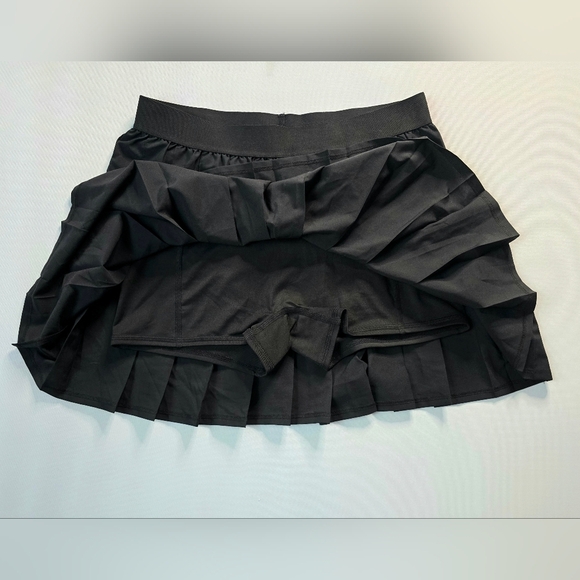 EUC ALO Yoga Black Varsity Tennis Skirt - Picture 3 of 5